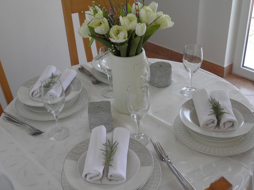 Adria Apartman *